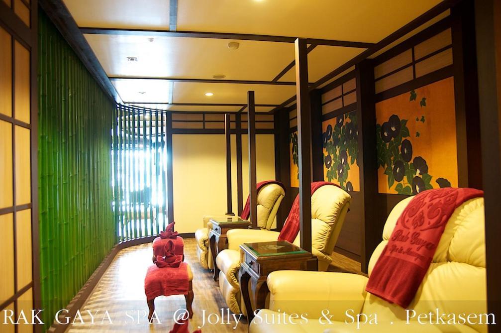 Jolly Suites&Spa Petkasem Haōhng Khēm エクステリア 写真